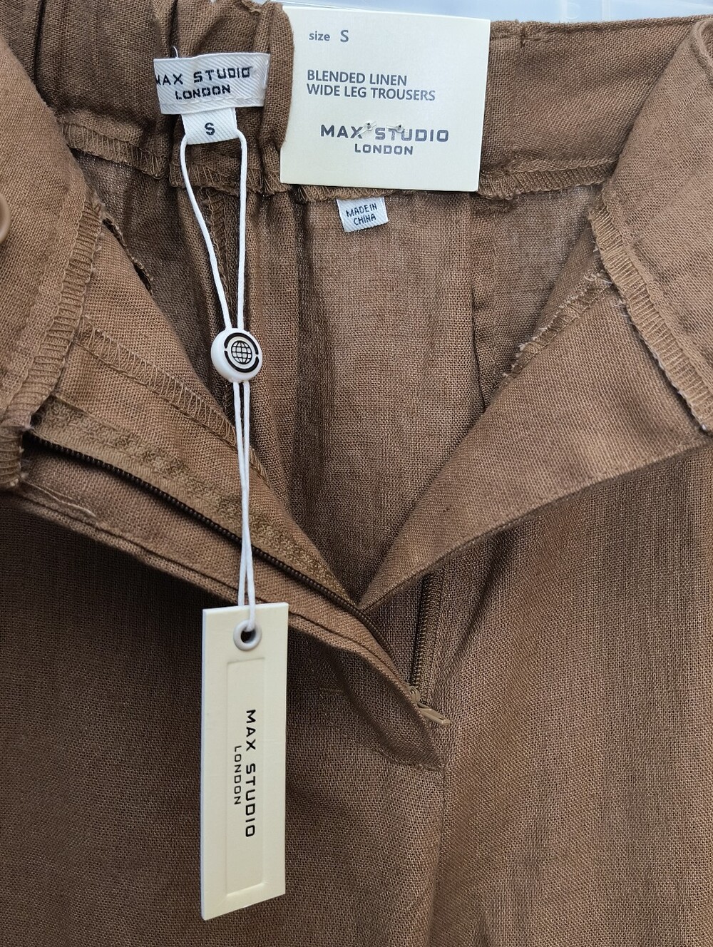 High Rise, Wide Leg Slacks - Picture 2 of 7